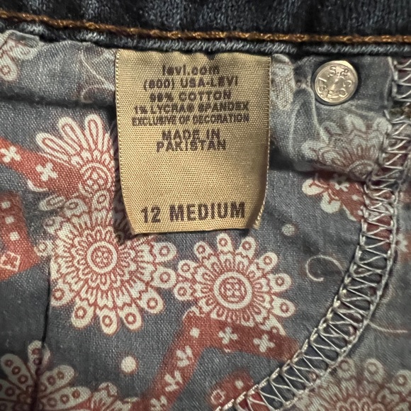 Women LEVI’S Jeans Slender boot Cut 526 Jeans  12M - Picture 4 of 5